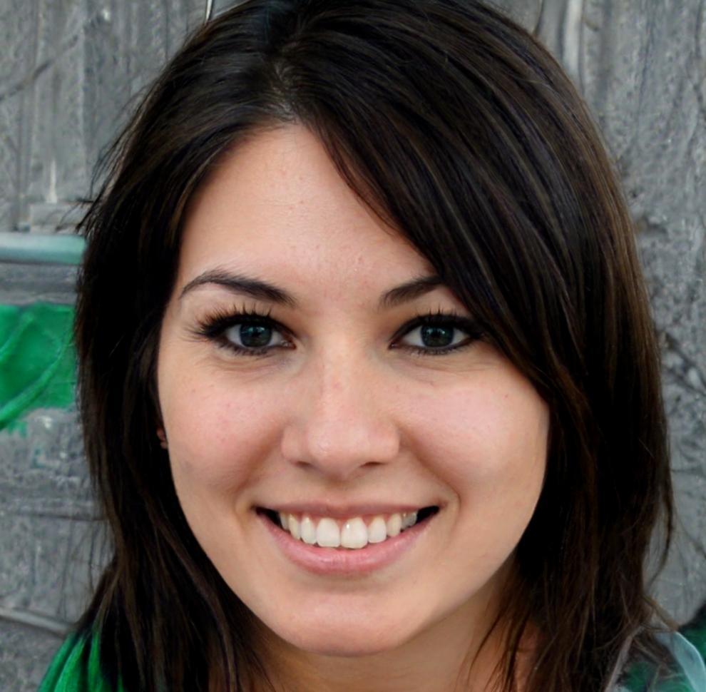 Elena Vázquez, Consultora Financiera